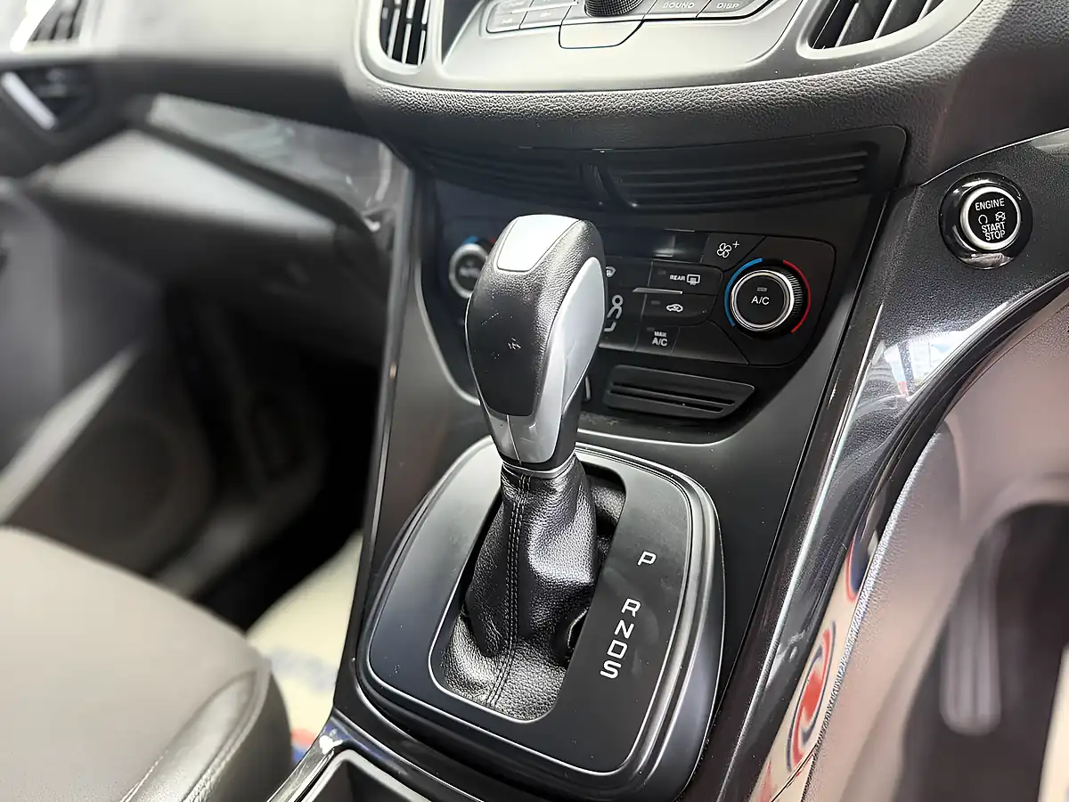 Used 2017 Ford Kuga Titanium Black - Interior and Exterior details 20