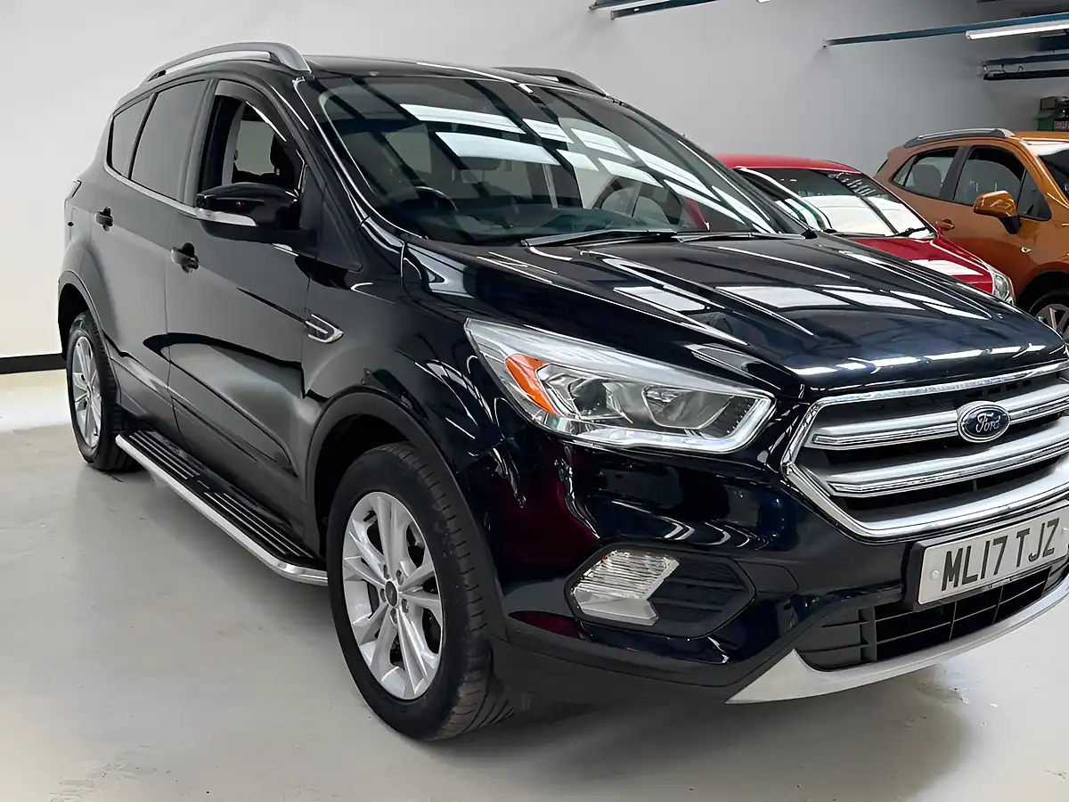 Used 2017 Ford Kuga Titanium Black - Interior and Exterior details 3
