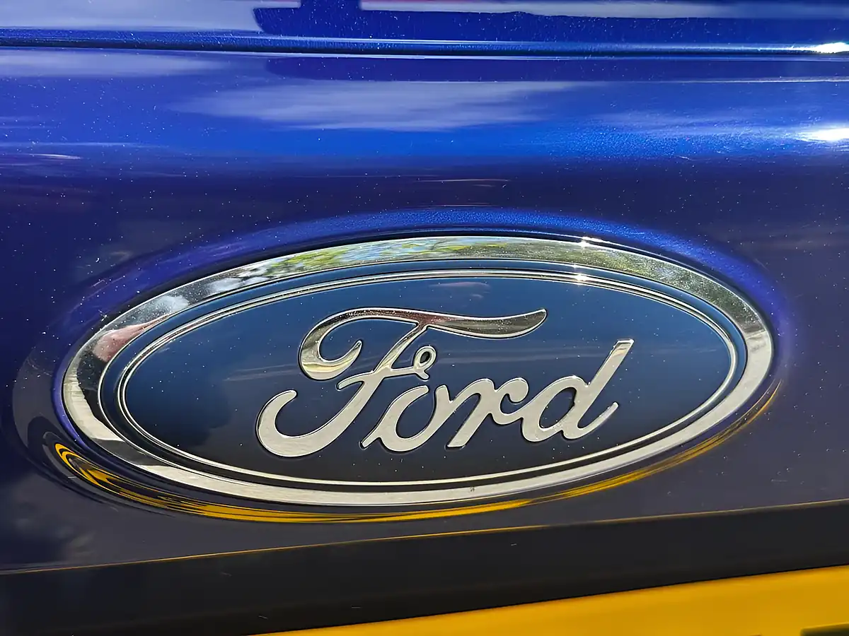 Used 2017 Ford Kuga Titanium Blue - Interior and Exterior details 17