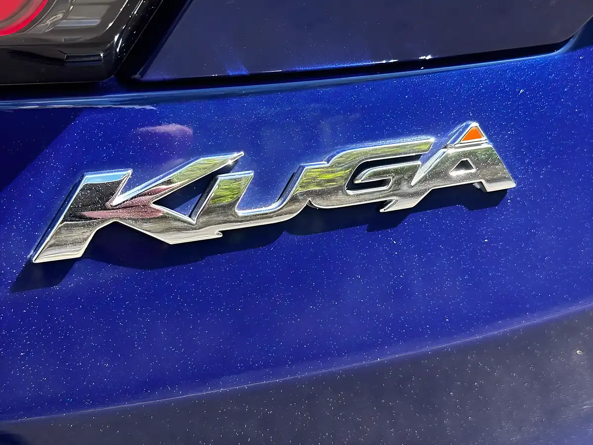 Used 2017 Ford Kuga Titanium Blue - Interior and Exterior details 19