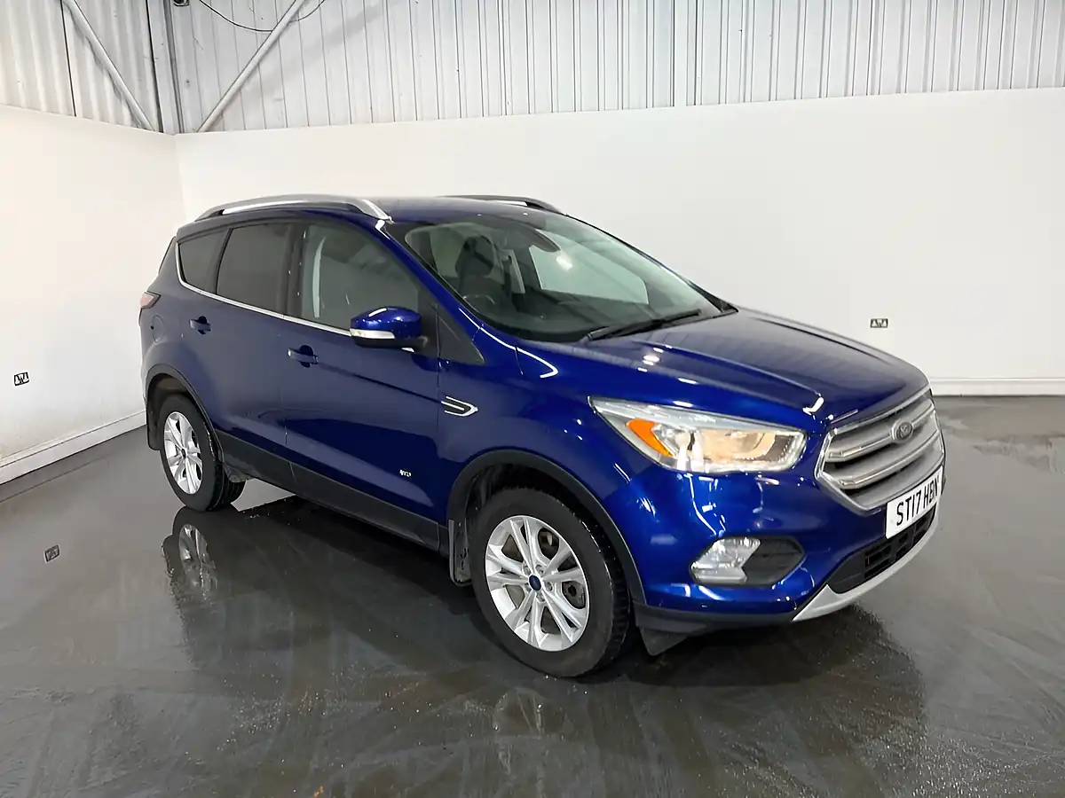 Used 2017 Ford Kuga Titanium Blue - Front View