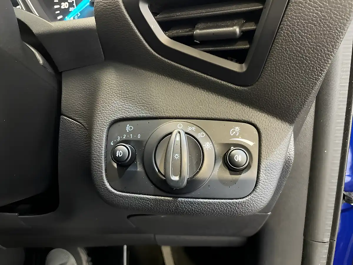 Used 2017 Ford Kuga Titanium Blue - Interior and Exterior details 12