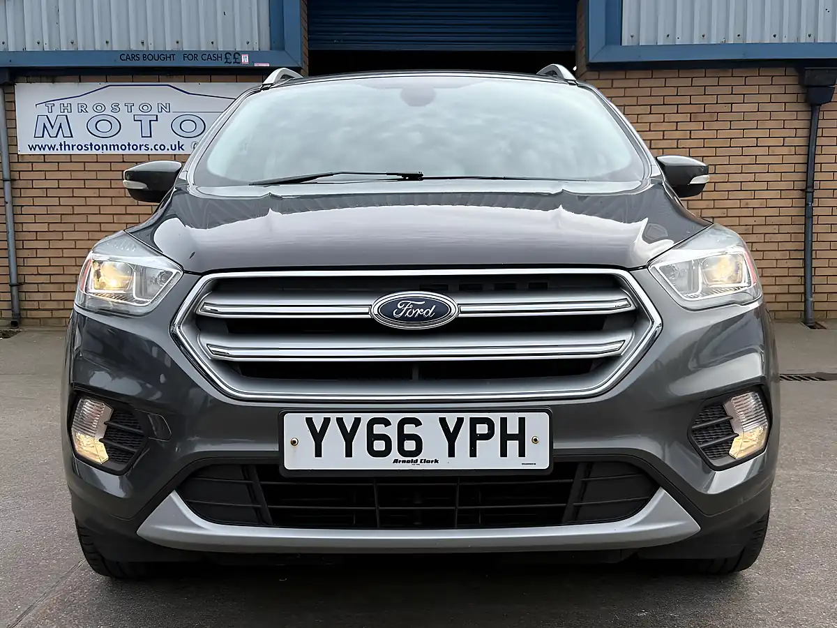 Used 2017 Ford Kuga Titanium Grey - Interior and Exterior details 7