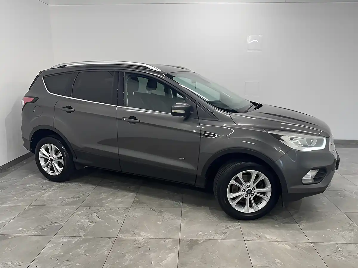 Used 2017 Ford Kuga Titanium Grey - Interior and Exterior details 2
