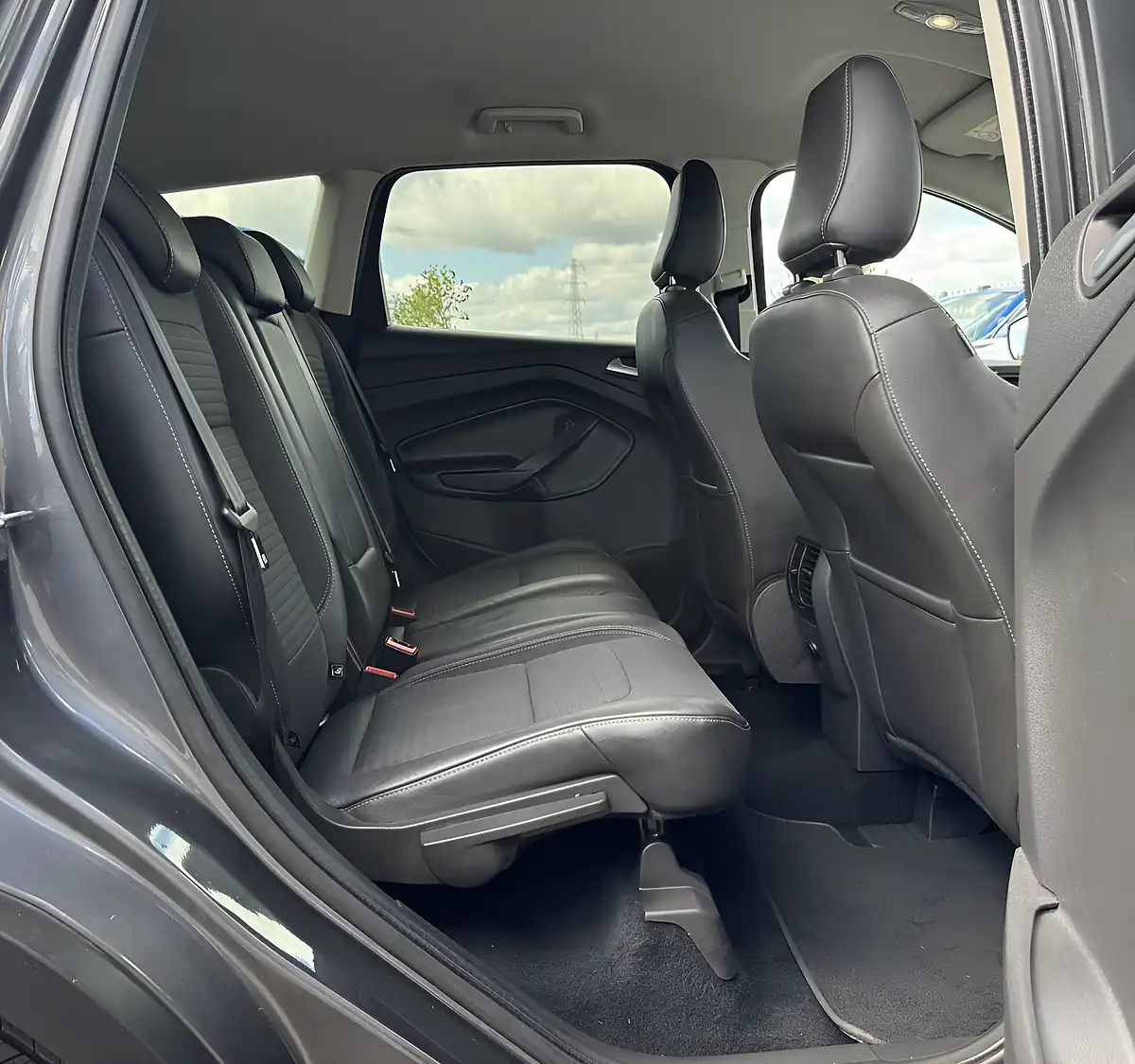 Used 2017 Ford Kuga Titanium Grey - Interior and Exterior details 12