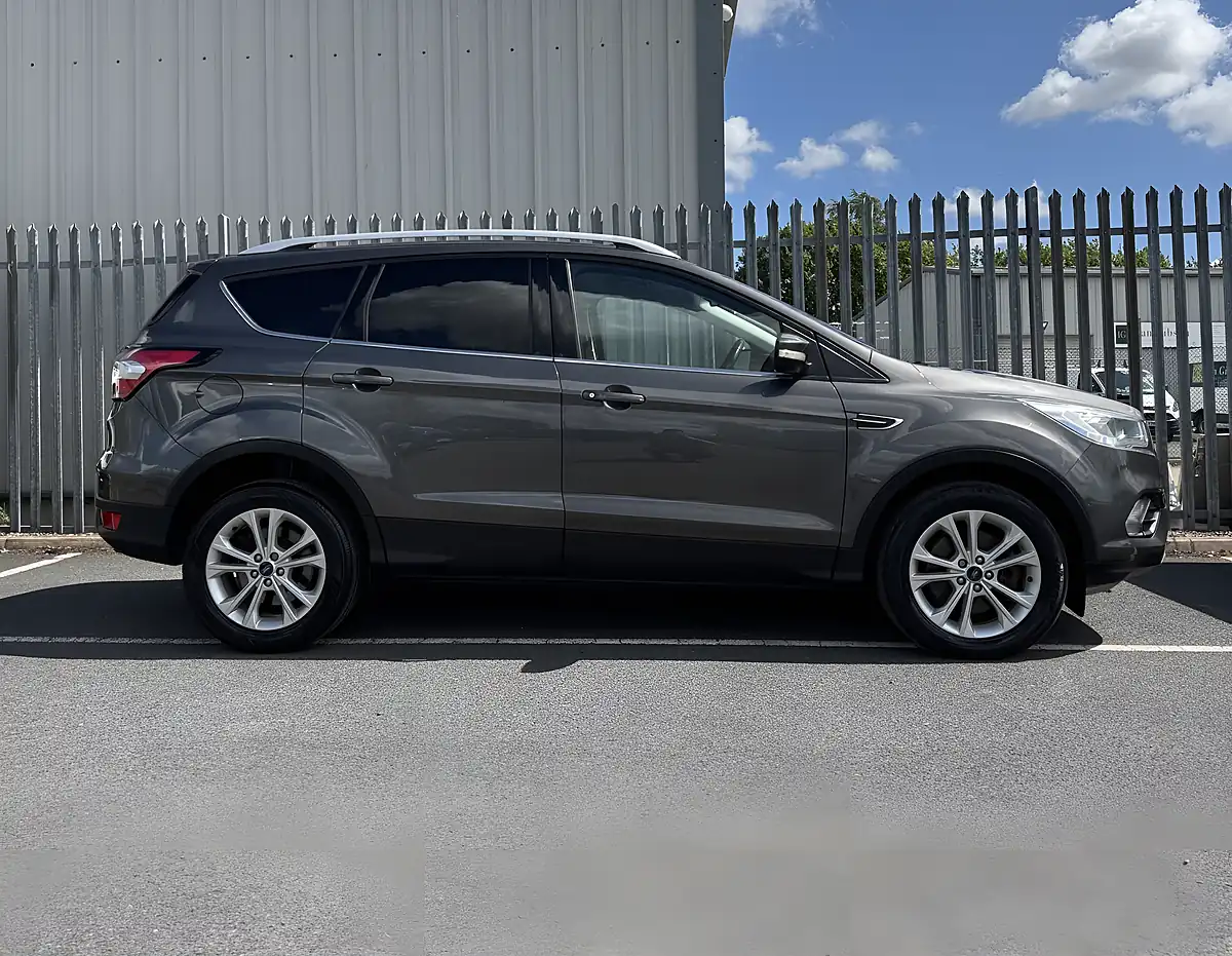 Used 2017 Ford Kuga Titanium Grey - Interior and Exterior details 7