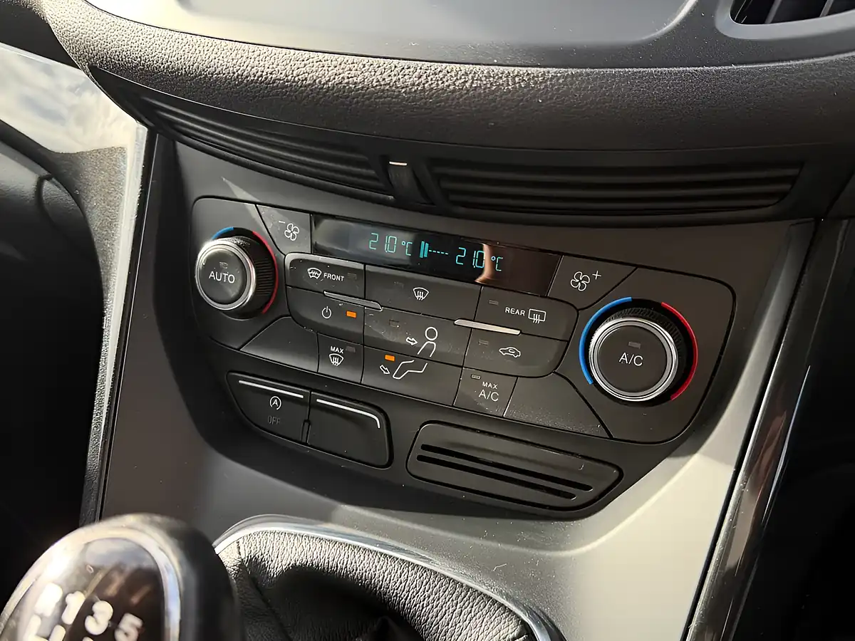 Used 2017 Ford Kuga Titanium Grey - Interior and Exterior details 18
