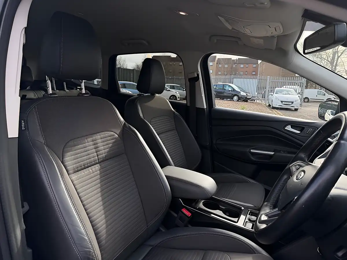 Used 2017 Ford Kuga Titanium Grey - Interior and Exterior details 8
