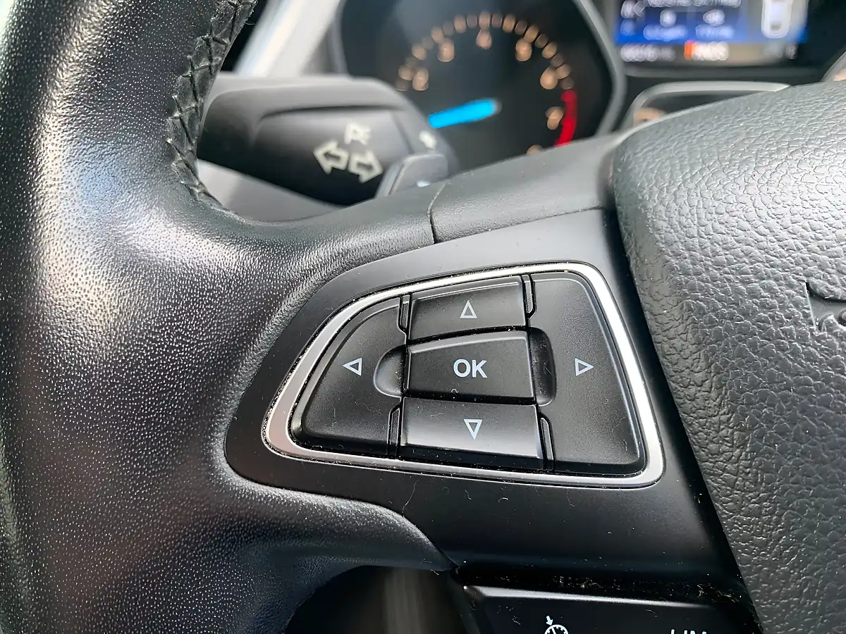 Used 2017 Ford Kuga Titanium Grey - Interior and Exterior details 15