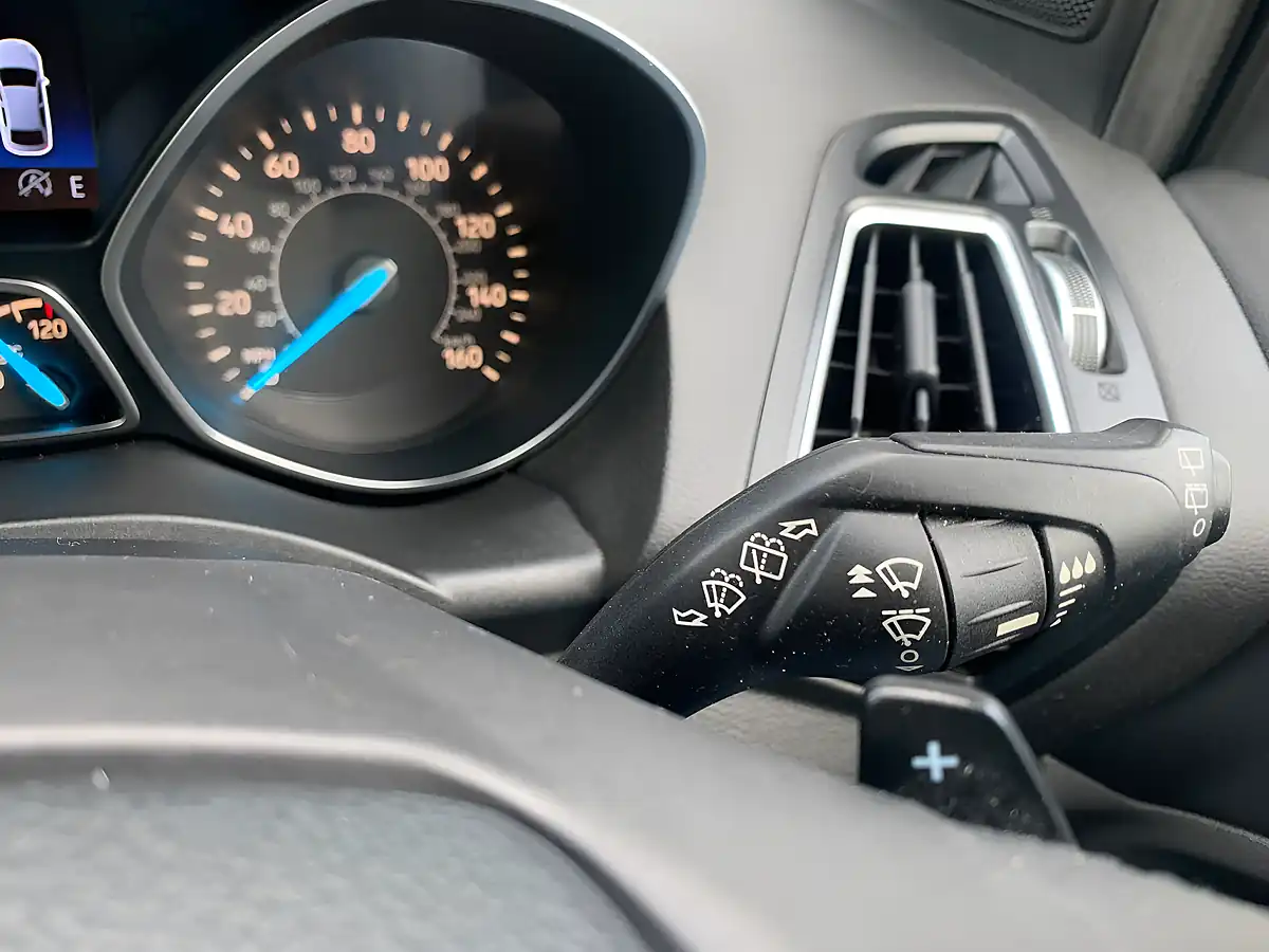 Used 2017 Ford Kuga Titanium Grey - Interior and Exterior details 16