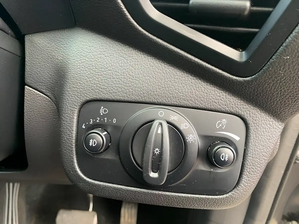 Used 2017 Ford Kuga Titanium Grey - Interior and Exterior details 17