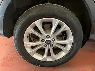 Used 2017 Ford Kuga Titanium Grey - Interior and Exterior details 7