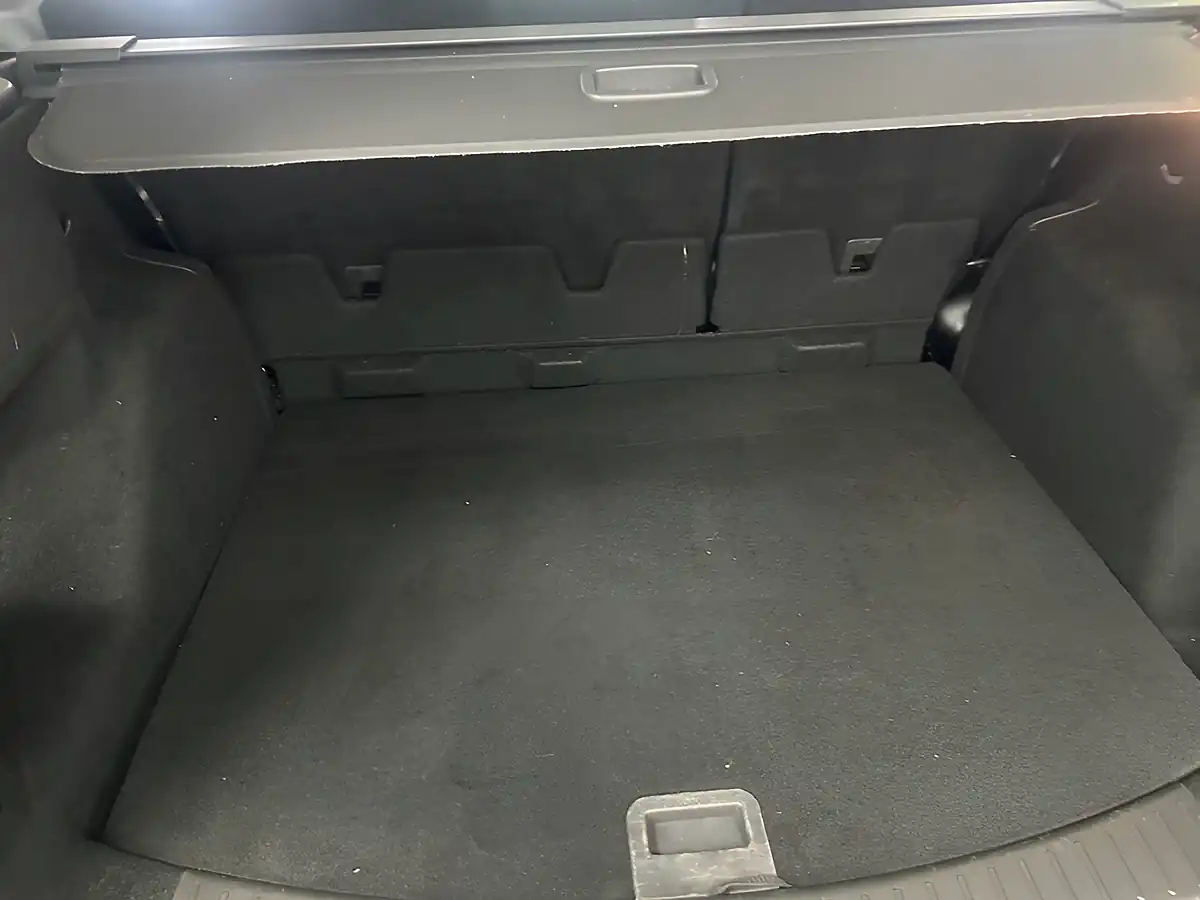 Used 2017 Ford Kuga Titanium Grey - Interior and Exterior details 16