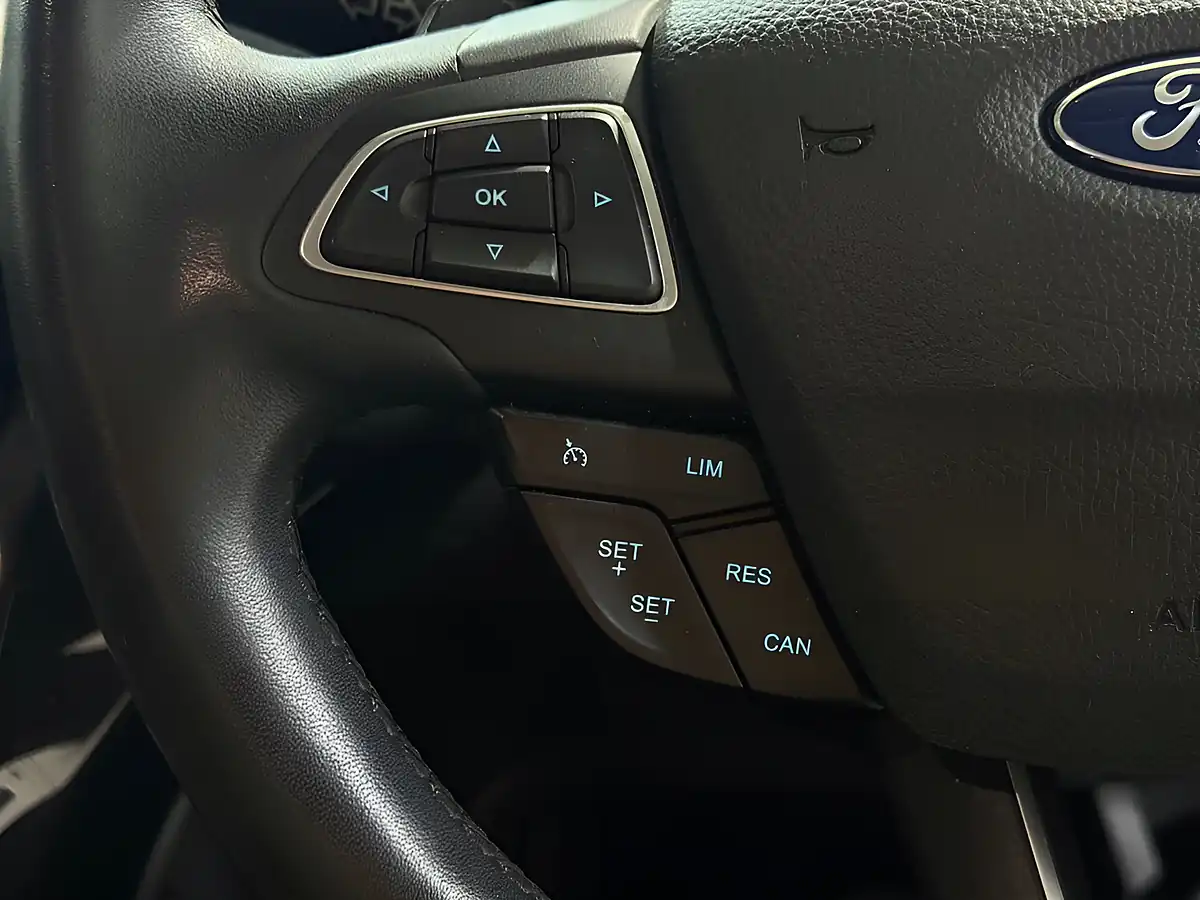 Used 2017 Ford Kuga Titanium Grey - Interior and Exterior details 15