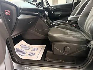 Used 2017 Ford Kuga Titanium Grey - Interior and Exterior details 18