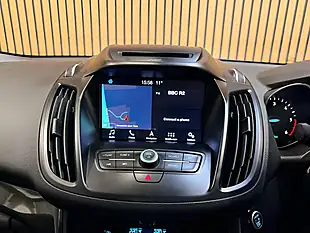 Used 2017 Ford Kuga Titanium Pearl White - Interior and Exterior details 14
