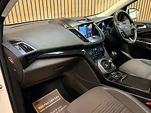 Used 2017 Ford Kuga Titanium Pearl White - Interior and Exterior details 15