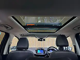 Used 2017 Ford Kuga Titanium Pearl White - Interior and Exterior details 17