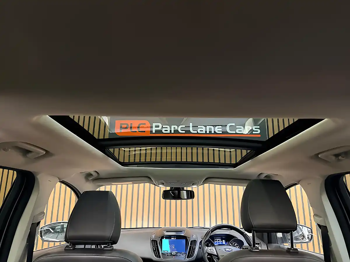 Used 2017 Ford Kuga Titanium Pearl White - Interior and Exterior details 18