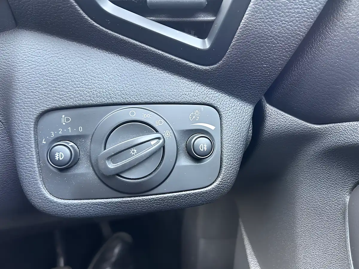 Used 2017 Ford Kuga Titanium Red - Interior and Exterior details 13