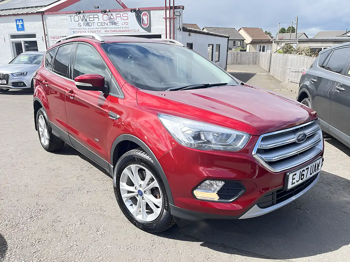 Used 2017 Ford Kuga Titanium Ruby Red - Front View