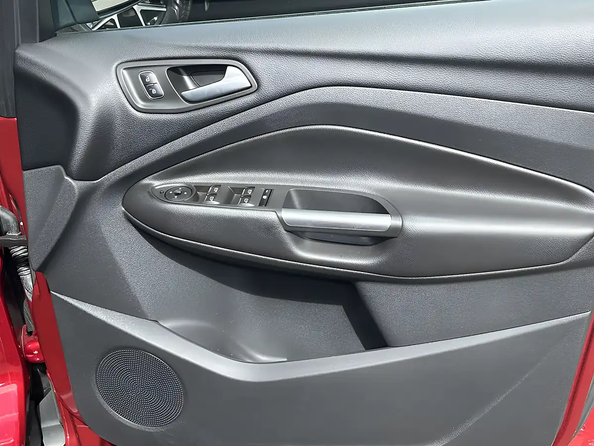 Used 2017 Ford Kuga Titanium Ruby Red - Interior and Exterior details 20