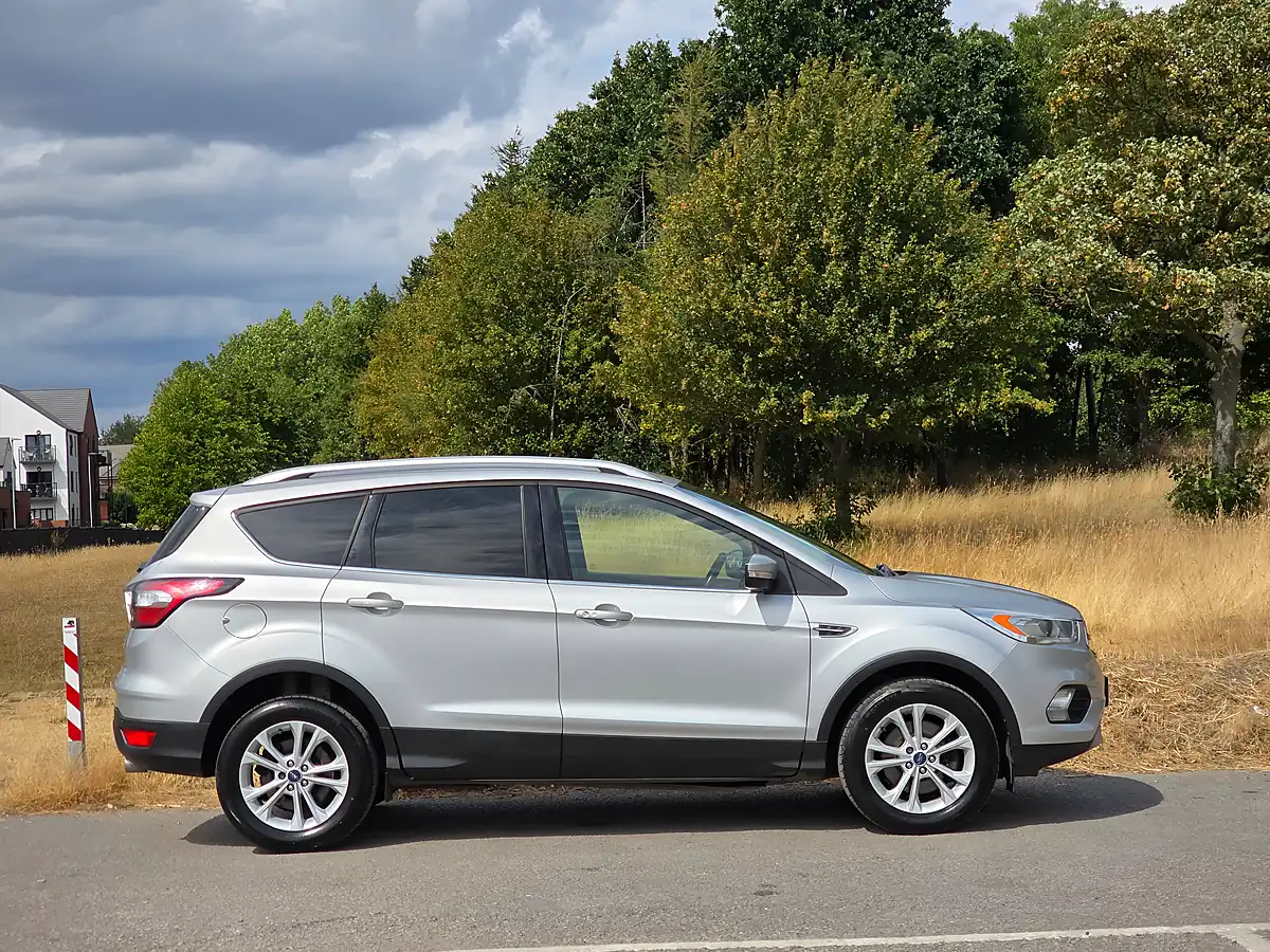 Used 2017 Ford Kuga Titanium Silver - Interior and Exterior details 8