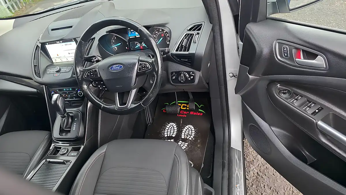 Used 2017 Ford Kuga Titanium Silver - Interior and Exterior details 13