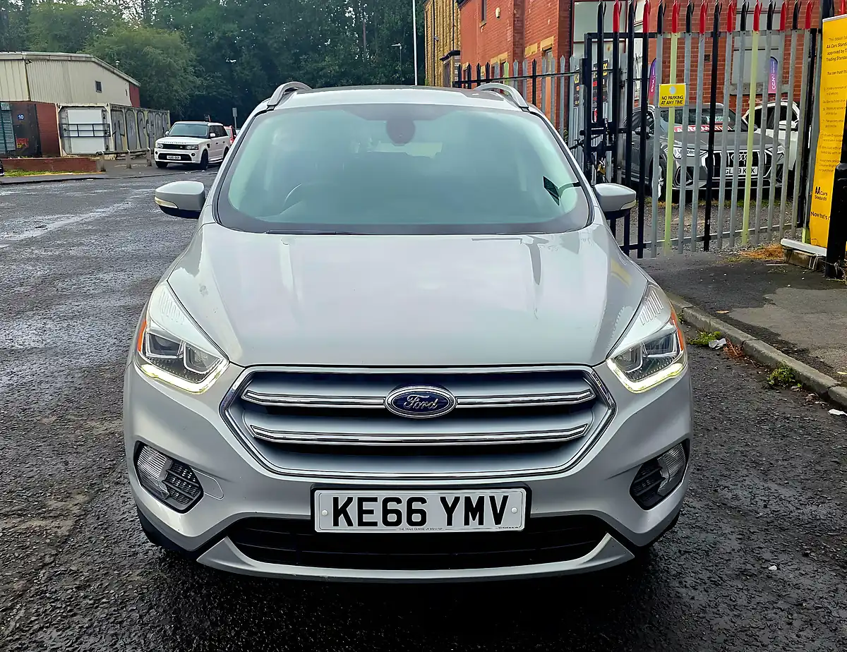 Used 2017 Ford Kuga Titanium Silver - Interior and Exterior details 3