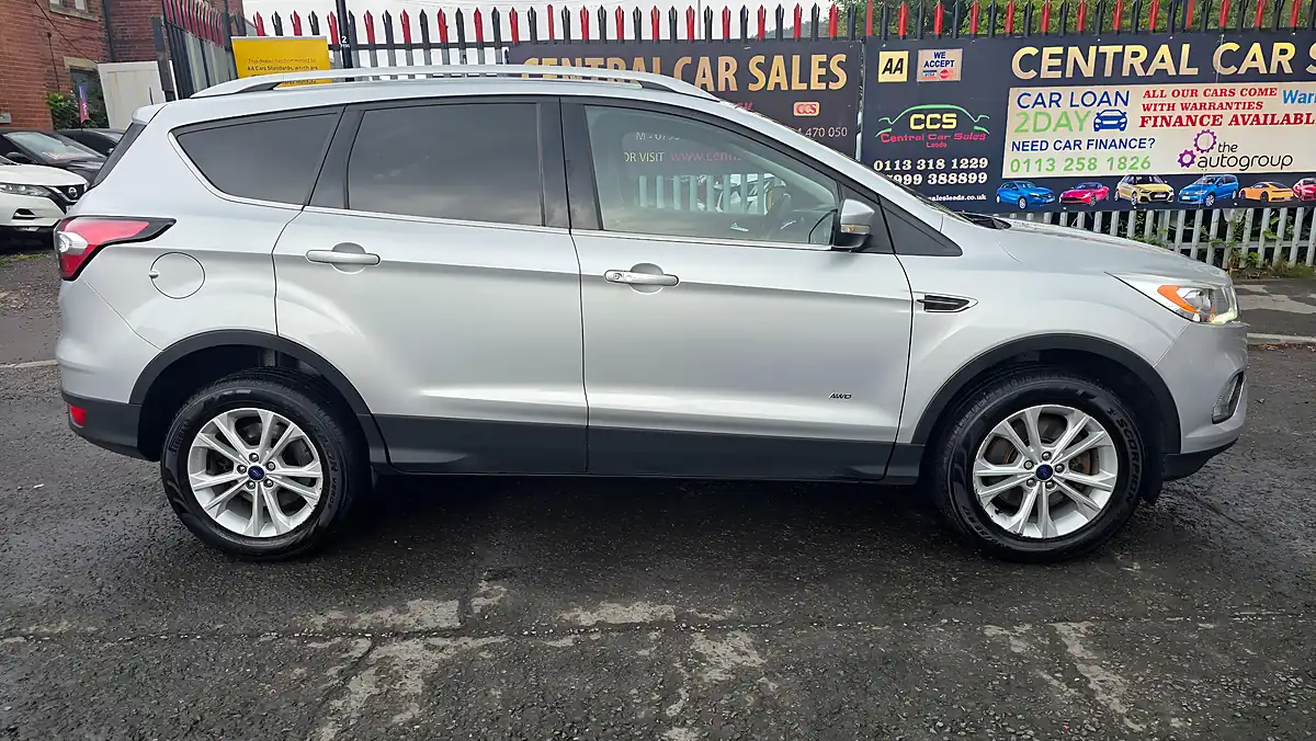 Used 2017 Ford Kuga Titanium Silver - Interior and Exterior details 6