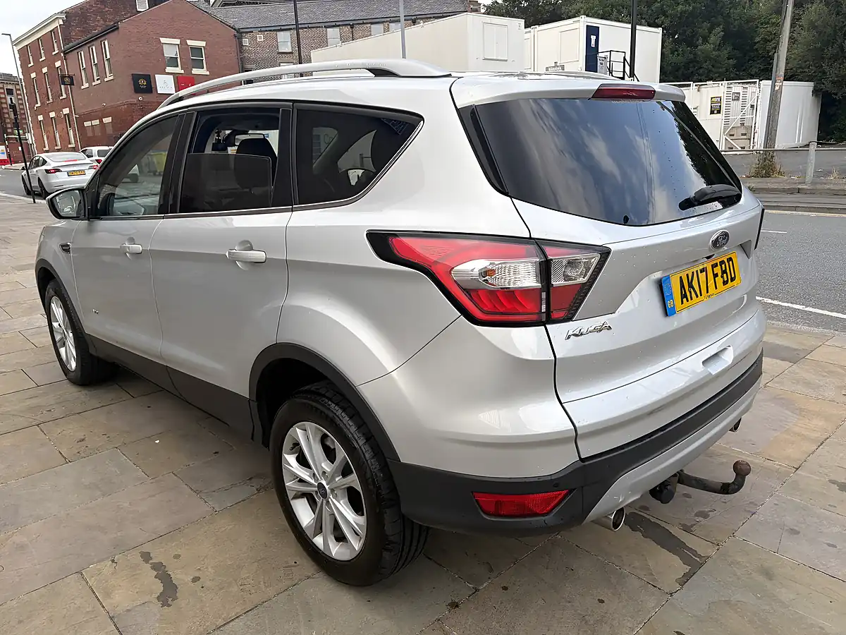 Used 2017 Ford Kuga Titanium Silver - Interior and Exterior details 5