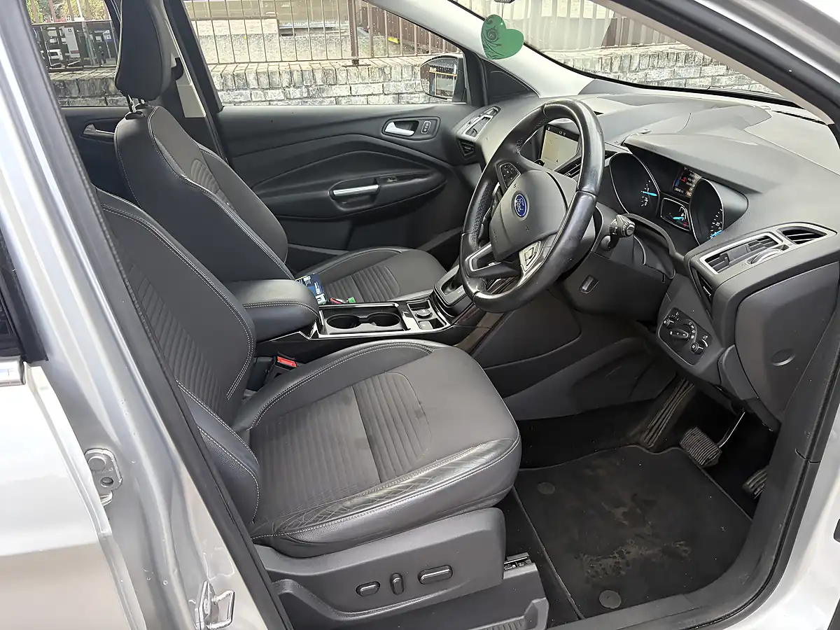 Used 2017 Ford Kuga Titanium Silver - Interior and Exterior details 9