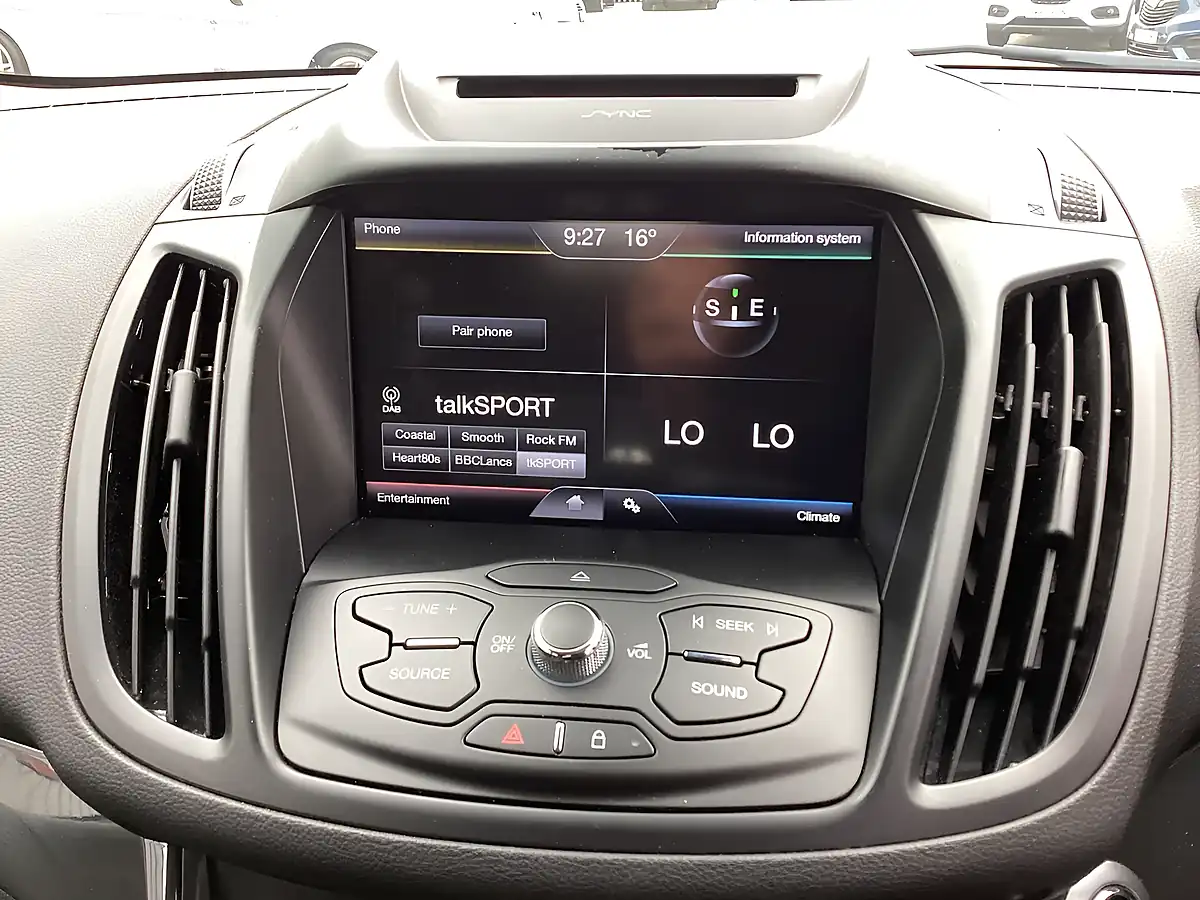 Used 2017 Ford Kuga Titanium Sport Grey - Interior and Exterior details 3