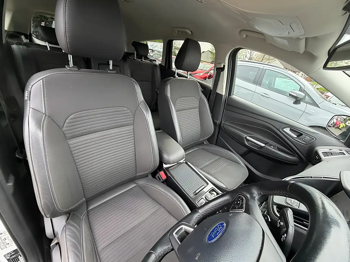 Used 2017 Ford Kuga Titanium White - Interior and Exterior details 10