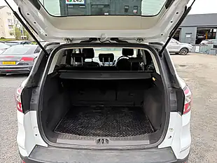 Used 2017 Ford Kuga Titanium White - Interior and Exterior details 6