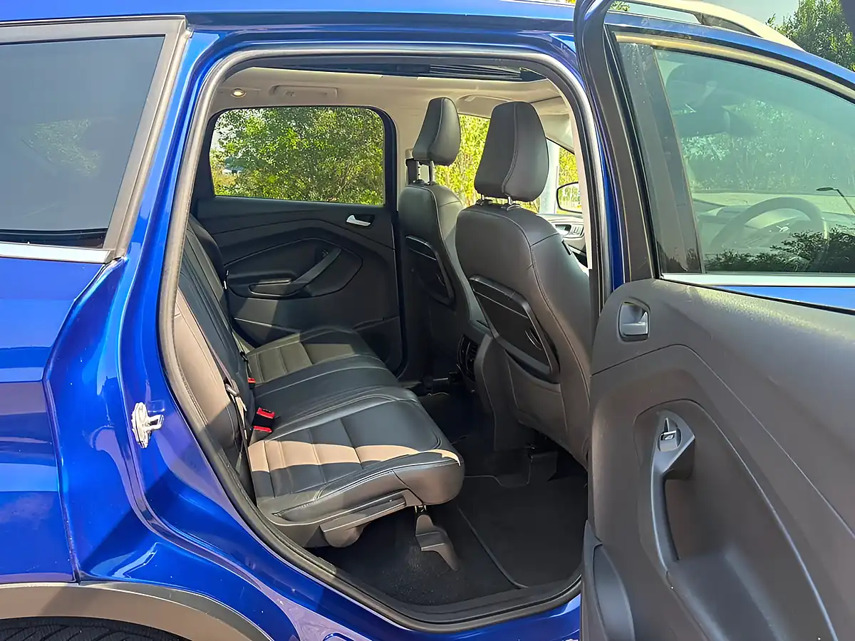 Used 2017 Ford Kuga Titanium X Blue - Interior and Exterior details 17