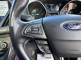 Used 2017 Ford Kuga Vignale Grey - Interior and Exterior details 11