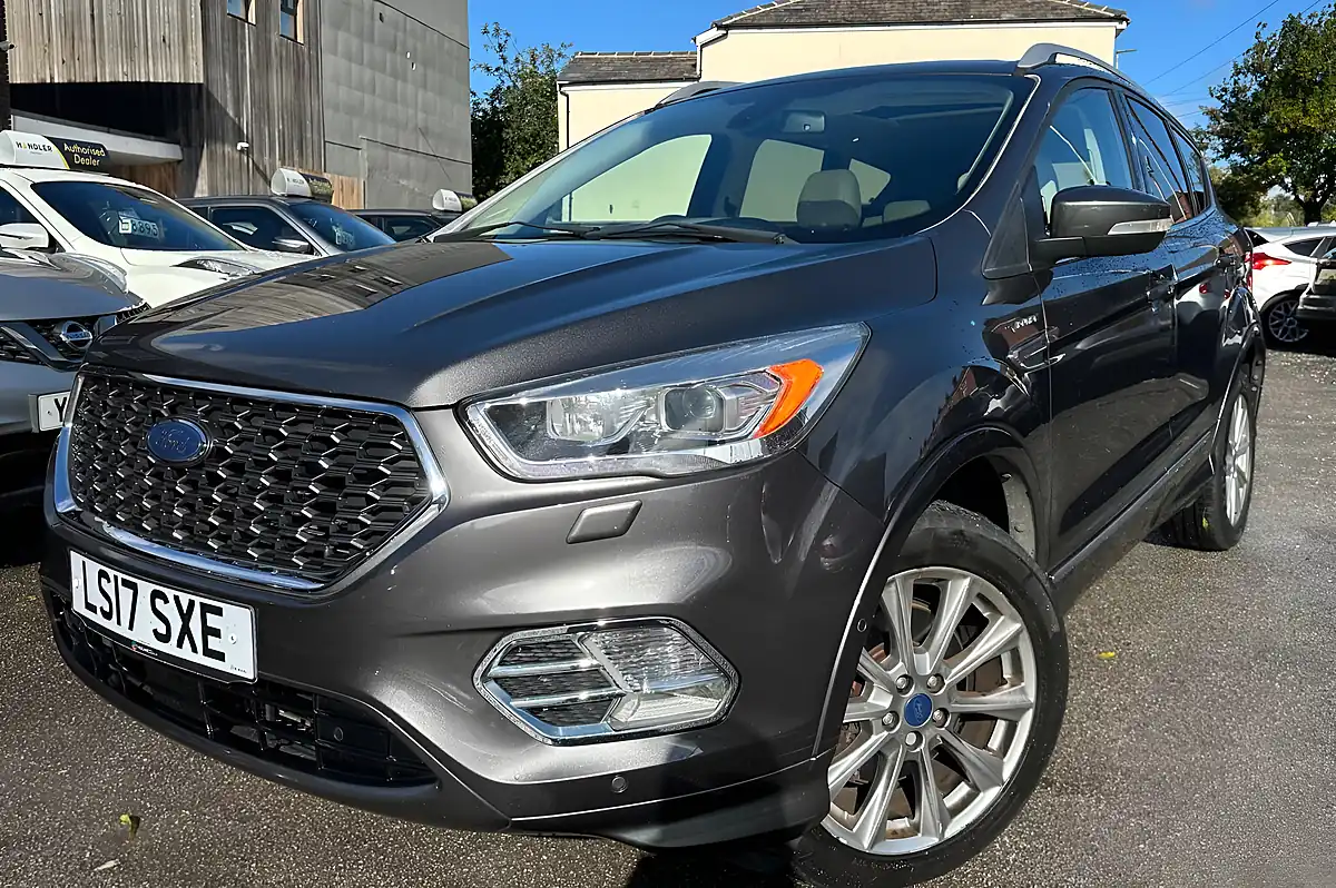 Used 2017 Ford Kuga Vignale Grey - Interior and Exterior details 3