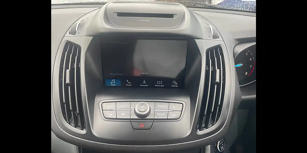 Used 2017 Ford Kuga Zetec Blue - Interior and Exterior details 15