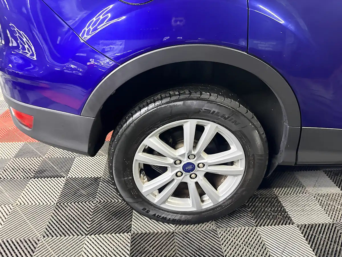 Used 2017 Ford Kuga Zetec Blue - Interior and Exterior details 15
