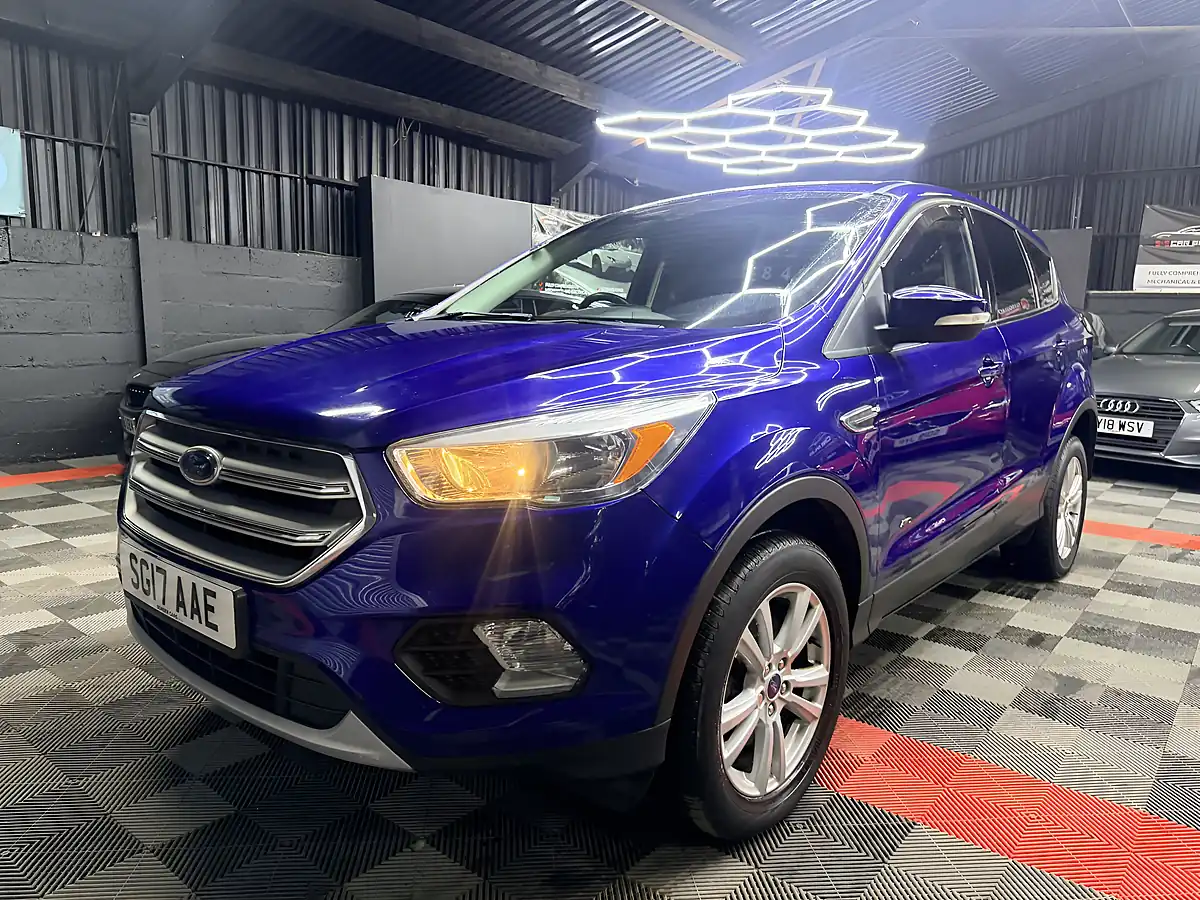 Used 2017 Ford Kuga Zetec Blue - Interior and Exterior details 5