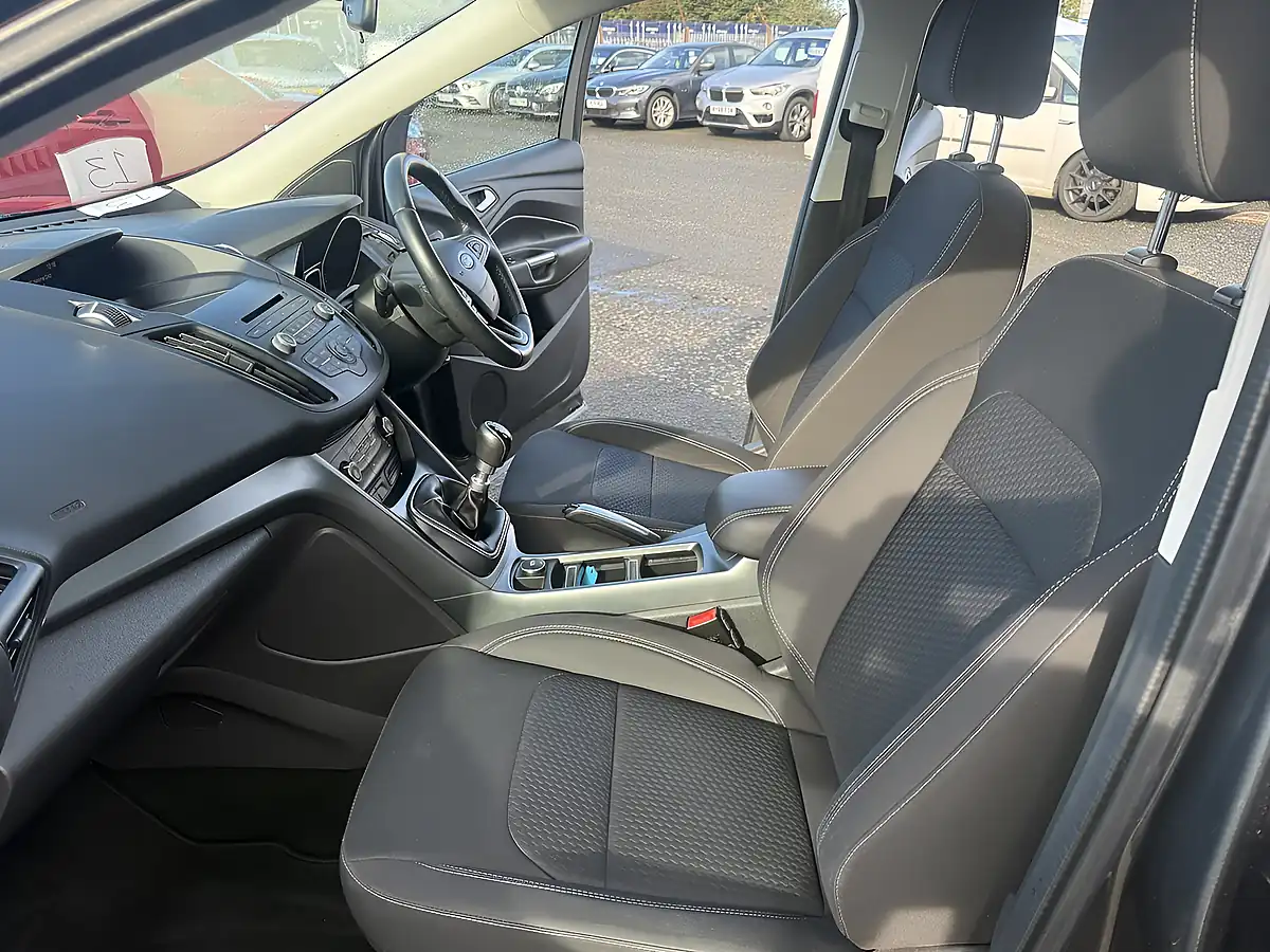 Used 2017 Ford Kuga Zetec Grey - Interior and Exterior details 16