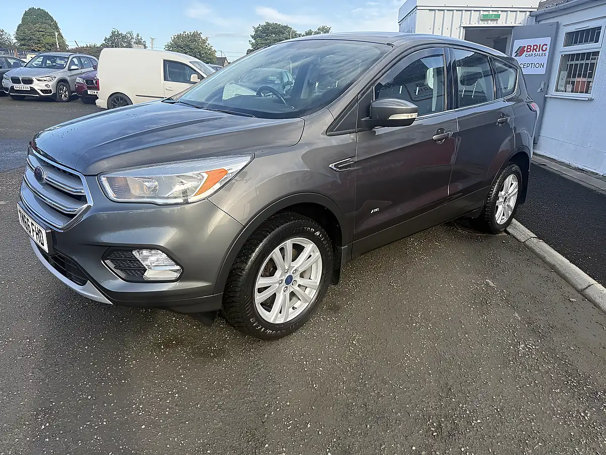 Used 2017 Ford Kuga Zetec Grey - Interior and Exterior details 3
