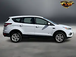 Used 2017 Ford Kuga Zetec Platinum White - Interior and Exterior details 4