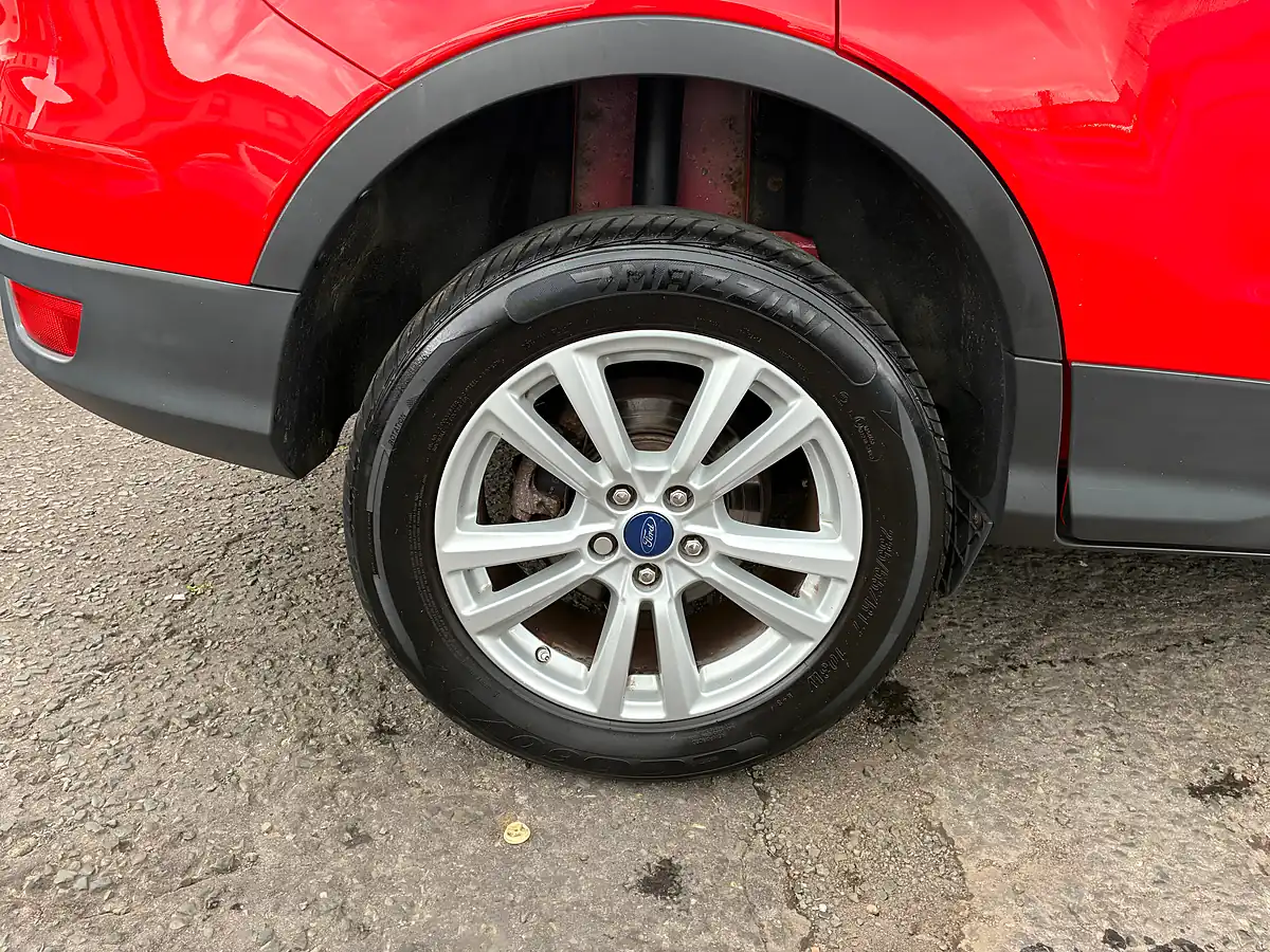 Used 2017 Ford Kuga Zetec Red - Interior and Exterior details 13