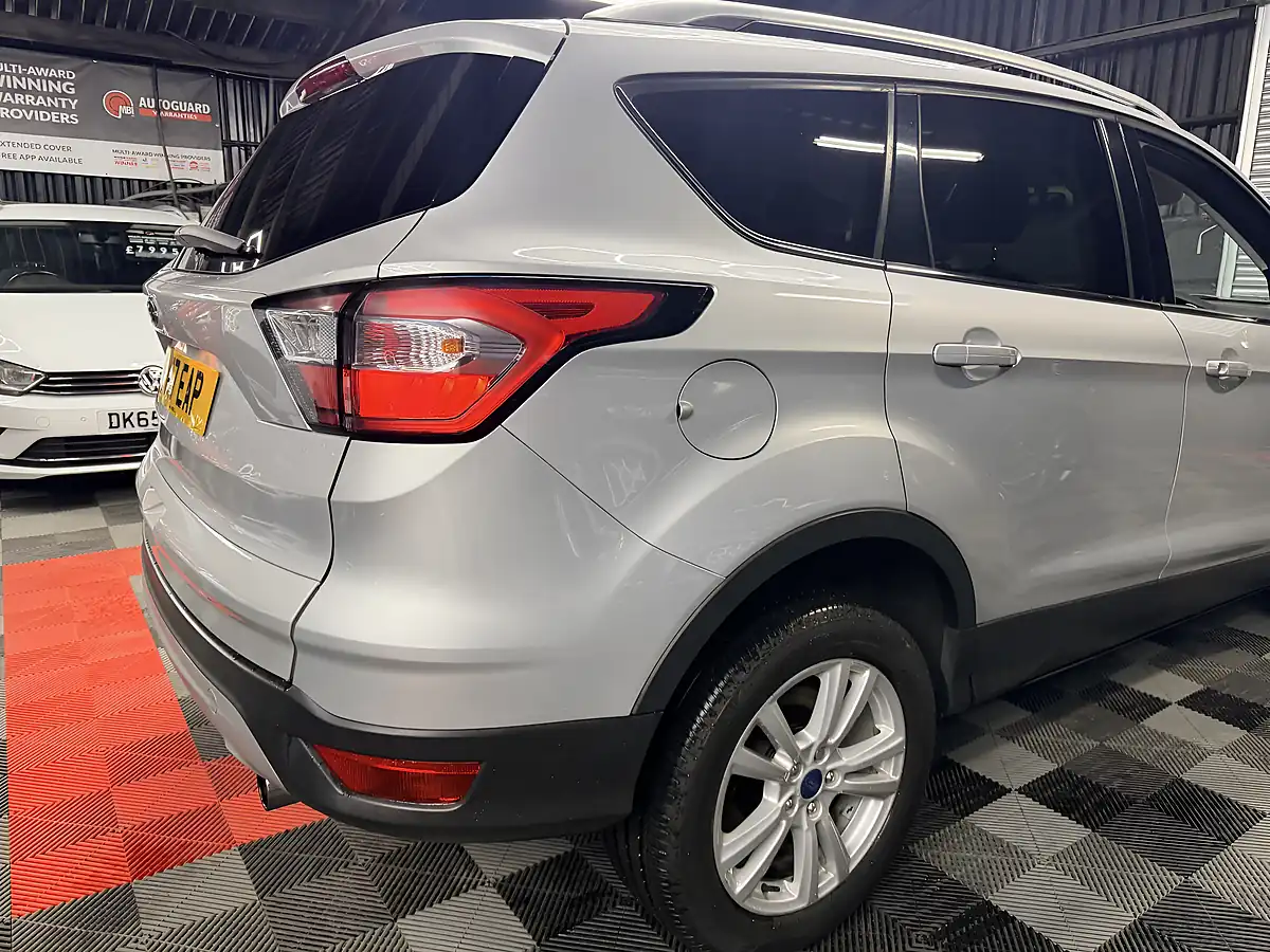 Used 2017 Ford Kuga Zetec Silver - Interior and Exterior details 12