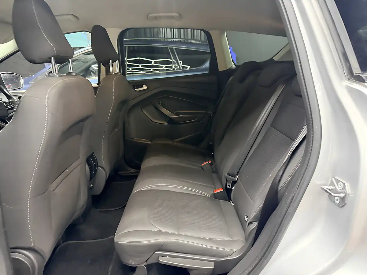 Used 2017 Ford Kuga Zetec Silver - Interior and Exterior details 16