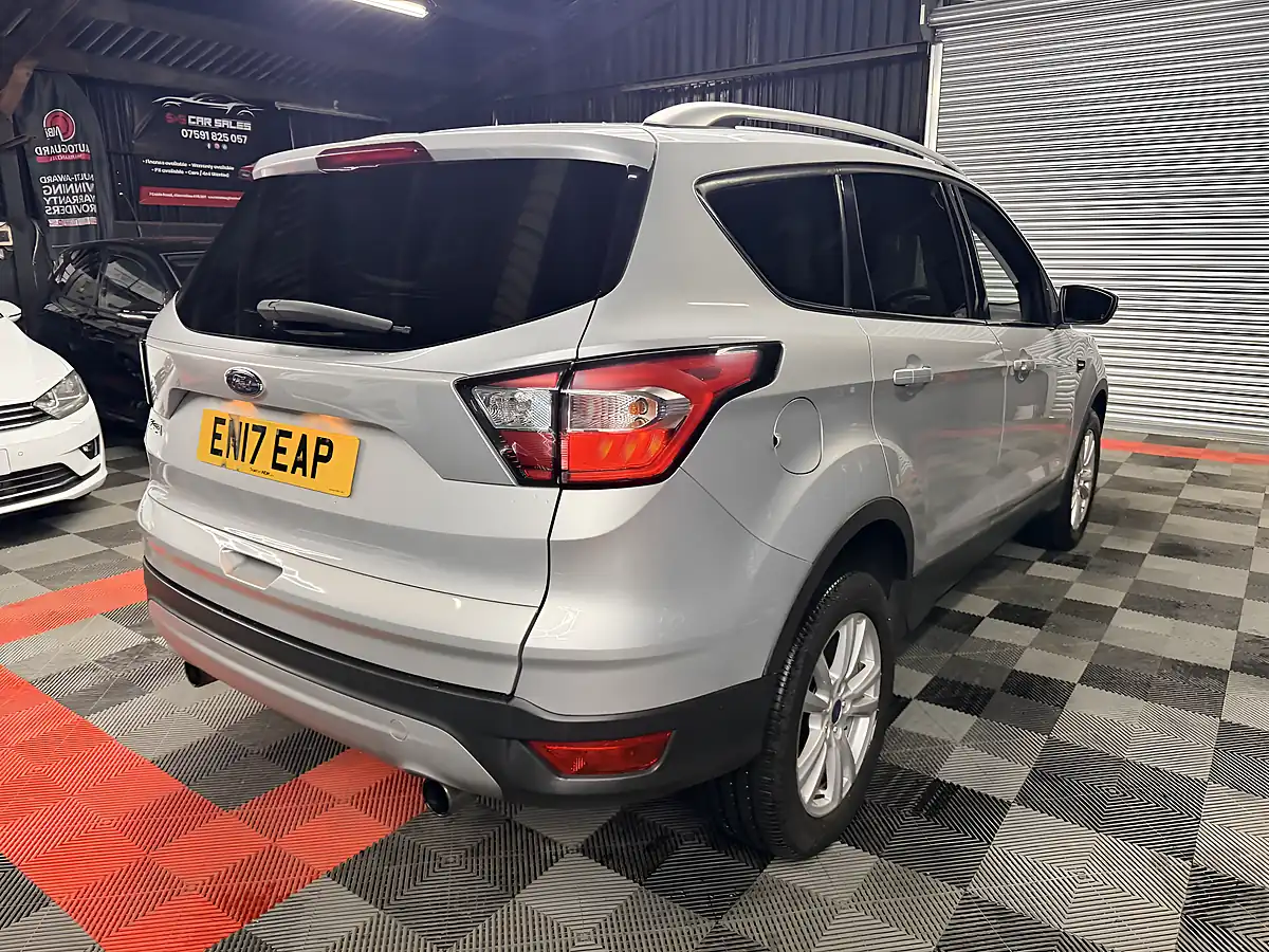 Used 2017 Ford Kuga Zetec Silver - Interior and Exterior details 4