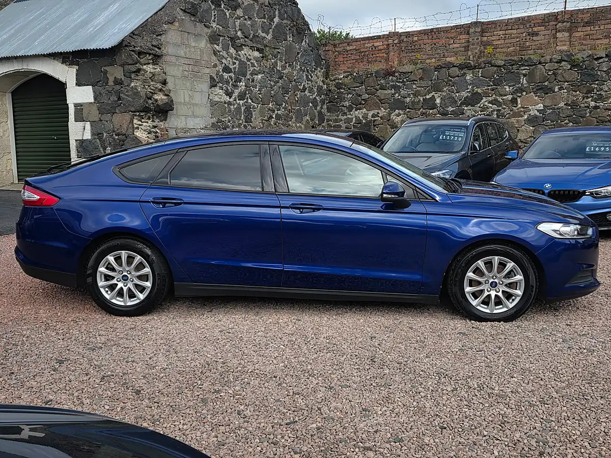 Used 2017 Ford Mondeo Econetic Style Deep Impact Blue - Interior and Exterior details 19