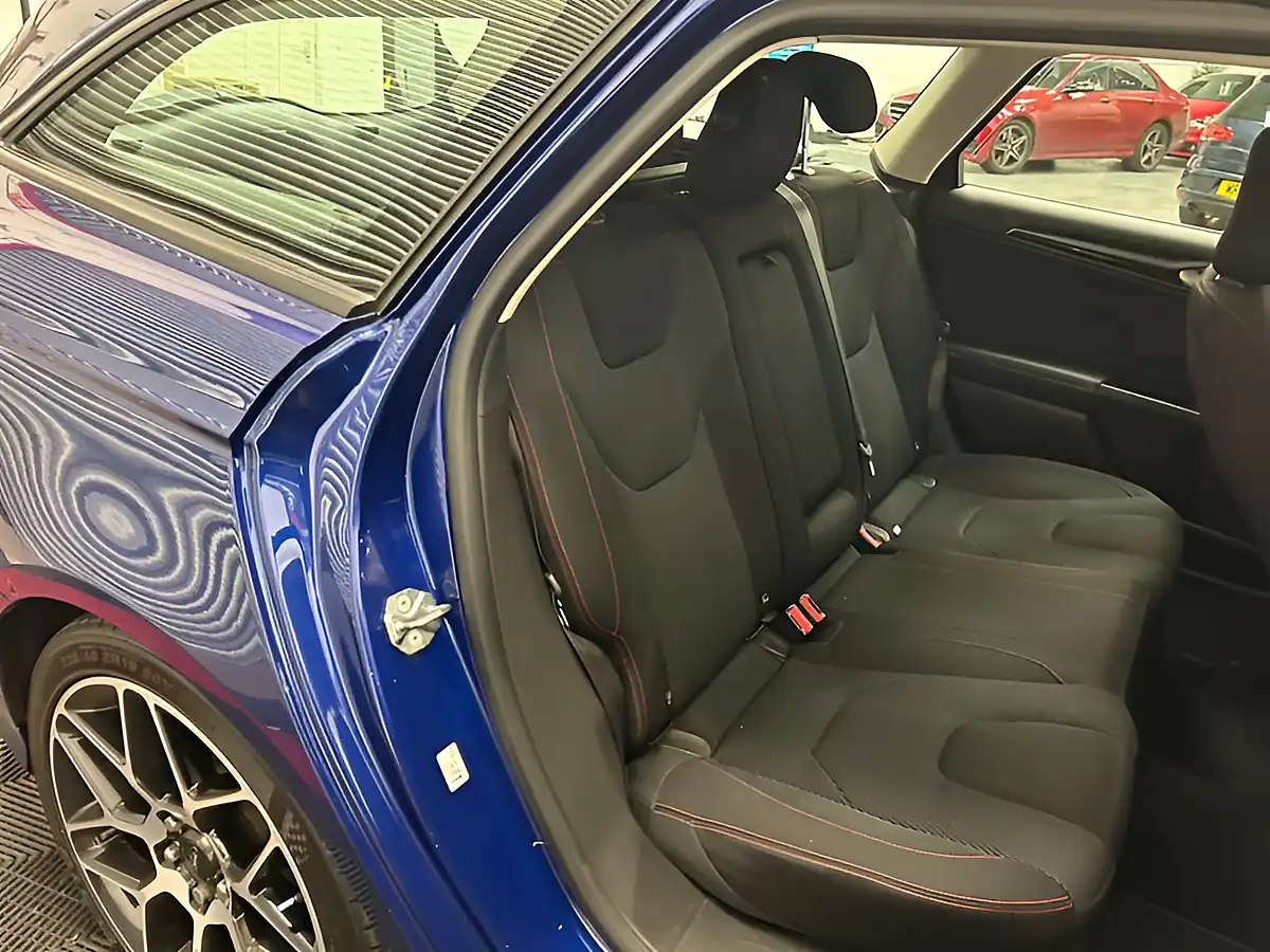 Used 2017 Ford Mondeo ST-Line Blue - Interior and Exterior details 13